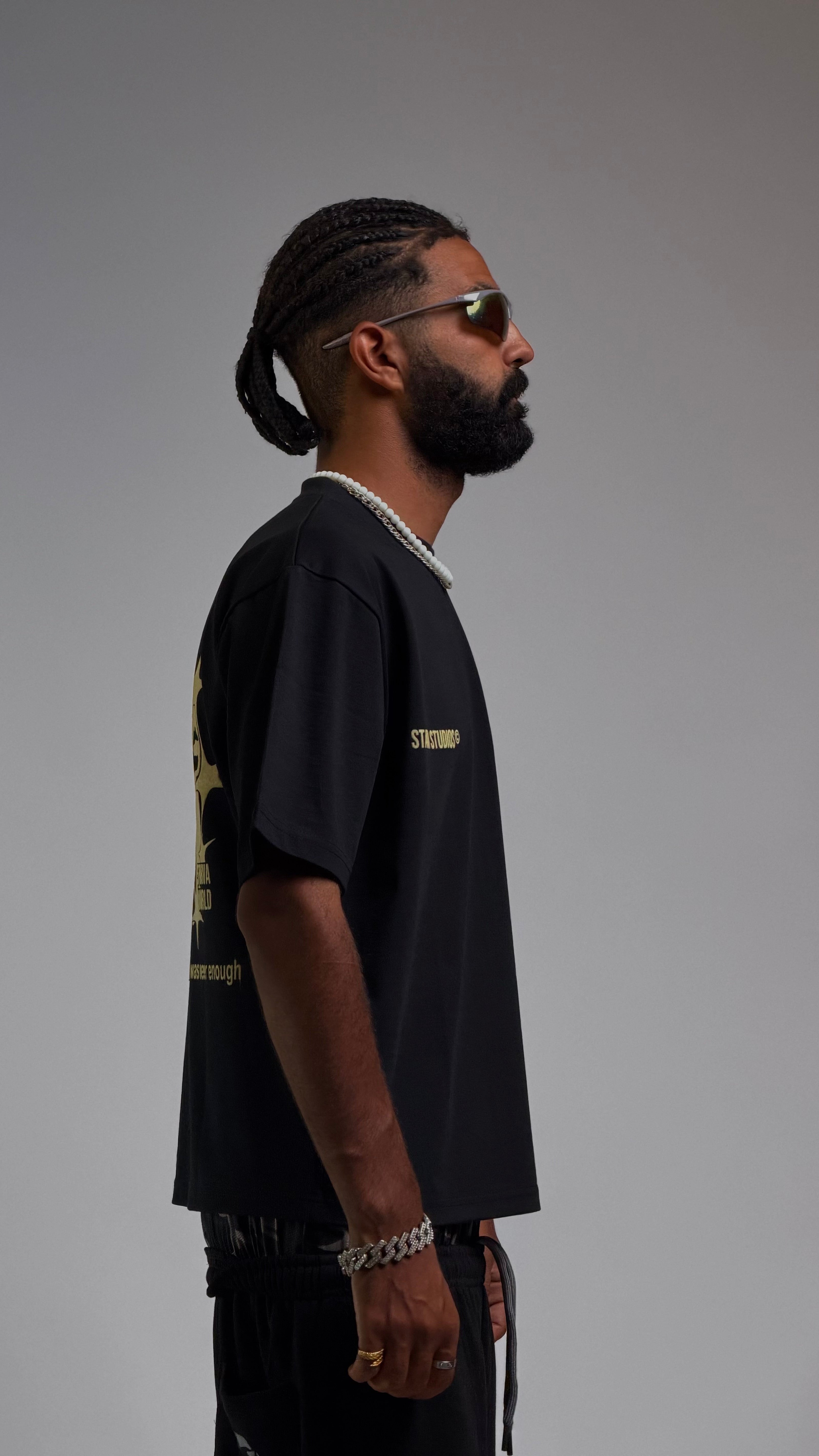 SV WORLD BLACK TEE