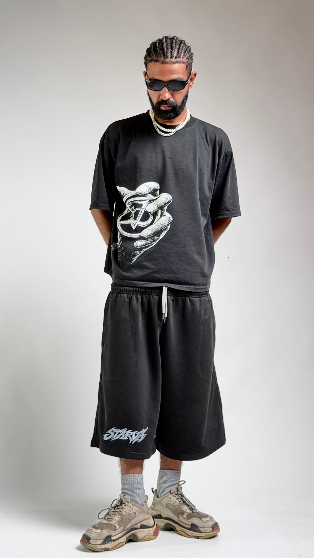 Starva Boxy black tee