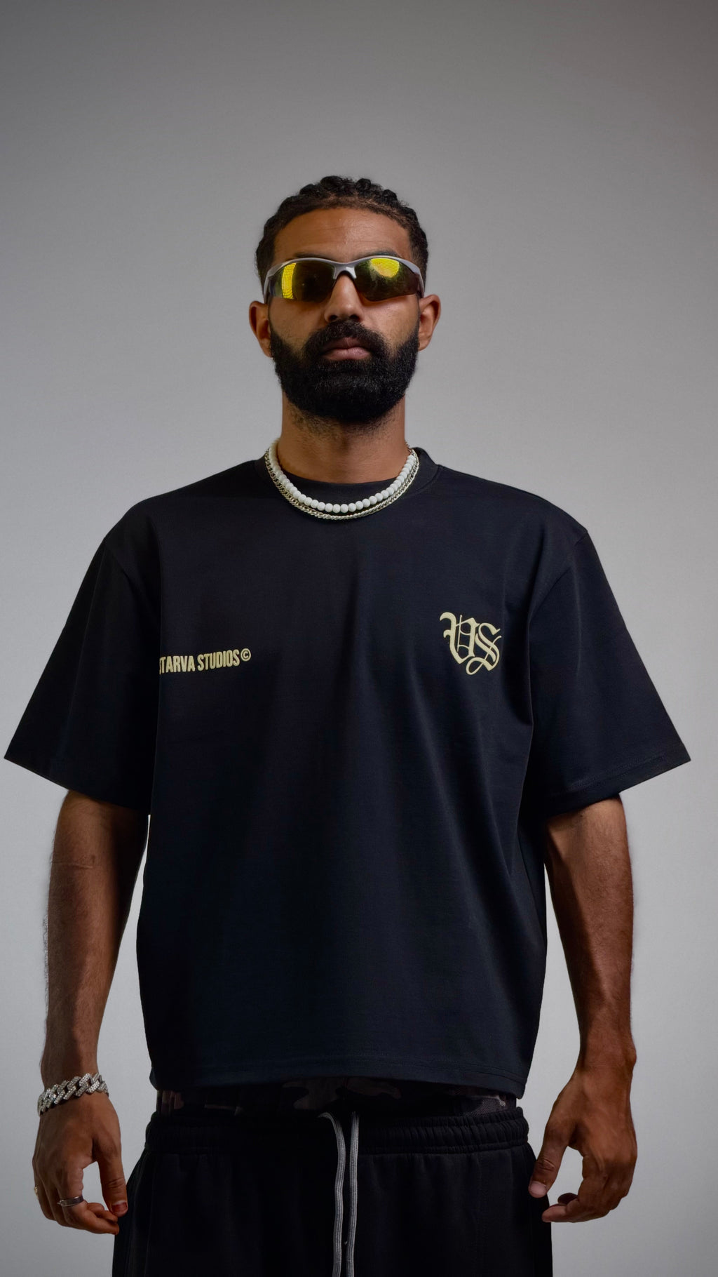 SV WORLD BLACK TEE